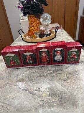 5 Hallmark Keepsake Christmas ornaments, collector series